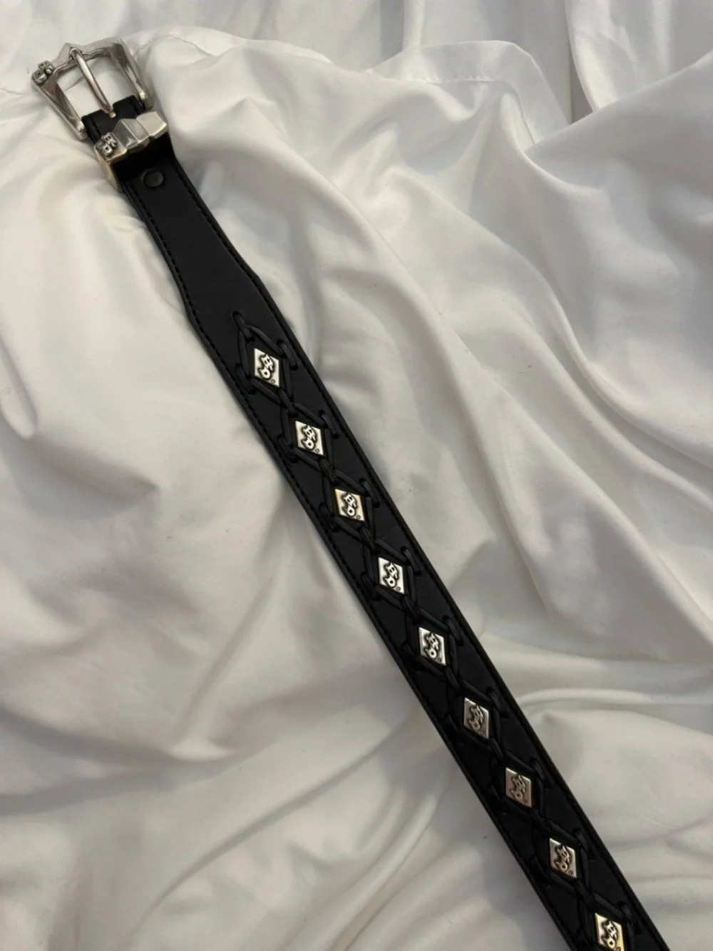 EUC Vintage Harley Davidson Silver-tone Diamond Logo Studded Leather Belt 32